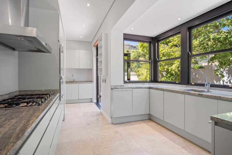 6 Bedroom Property for Sale in Scott Estate Western Cape